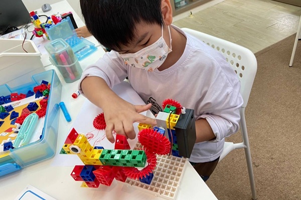 邏輯建構：Artec程式機器人
