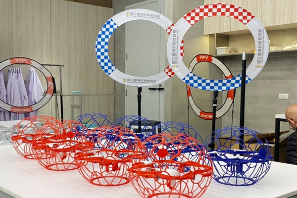 足球無人機競技訓練 (含無人機一台)