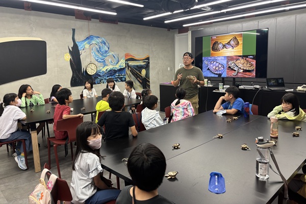 兩棲爬爬獸(兩棲爬蟲感受營)-國小