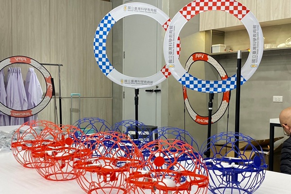 足球無人機競技訓練(含無人機一台)