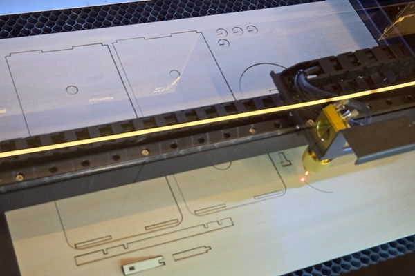 雷切創客特攻隊-STEAM光影藝術5日營